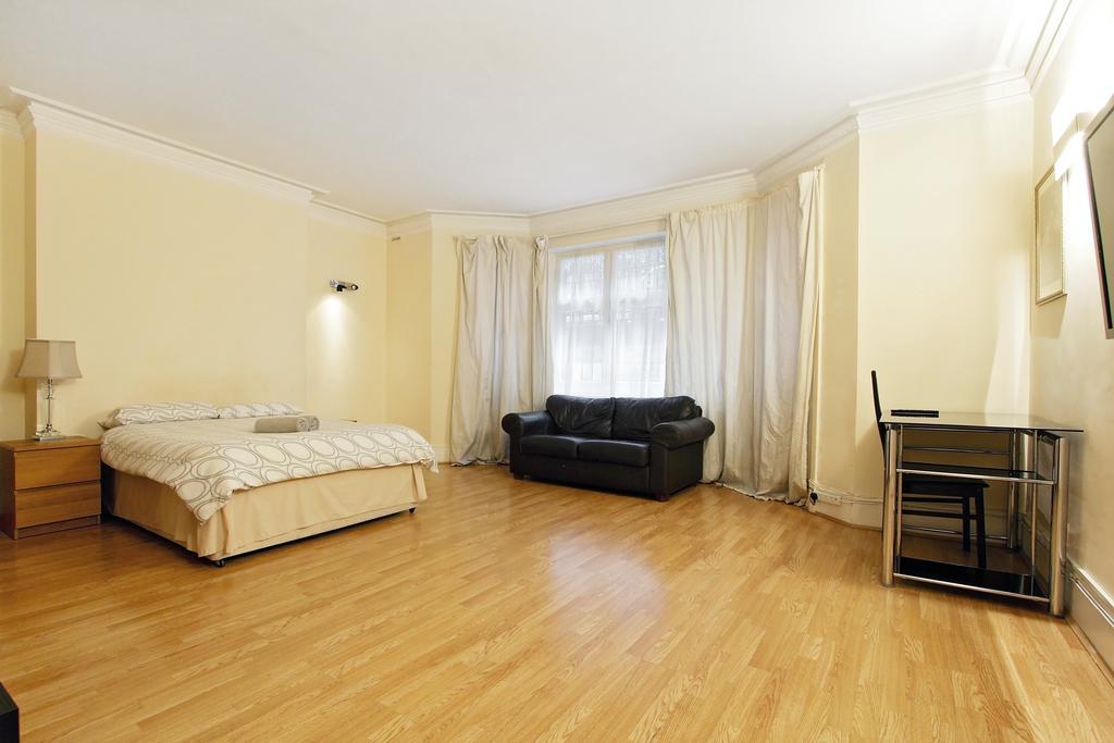 Hyde Park Serviced Apartament