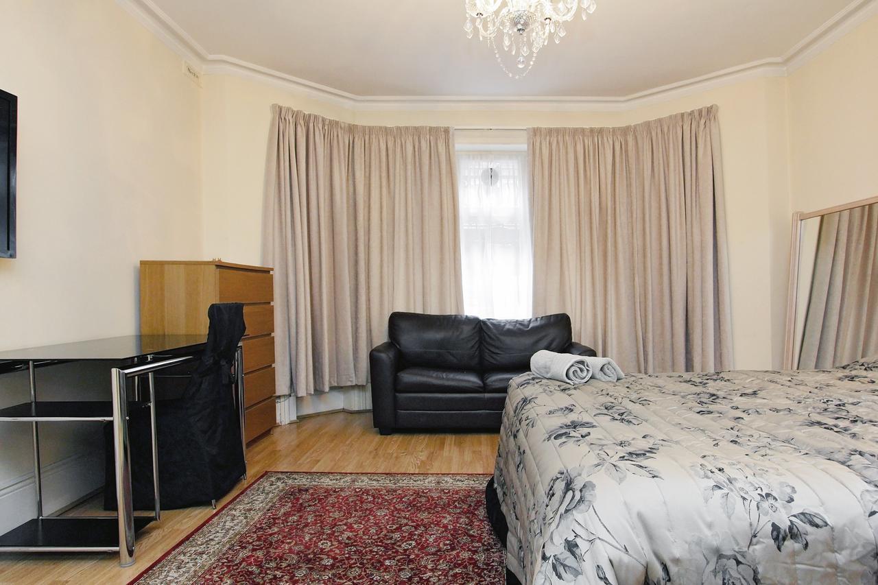 Hyde Park Serviced Apartament *